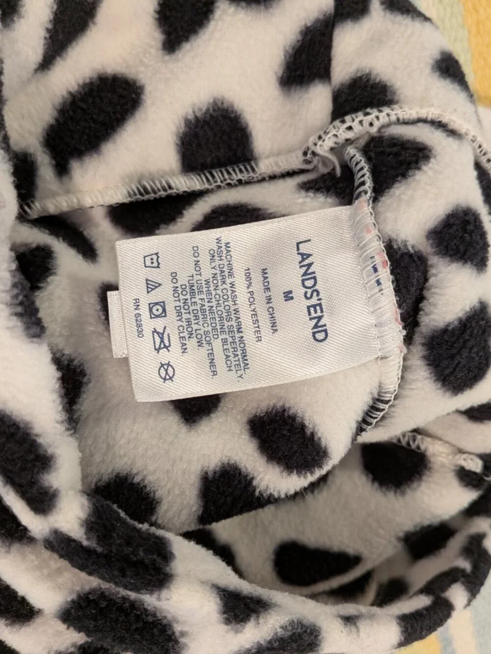 Girl's Lands End dalmatian / cow spotted fleece hat with magenta bow - Medium